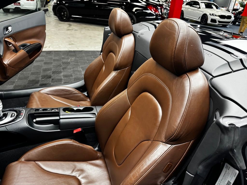 Used 2011 Audi R8 V10 image 35