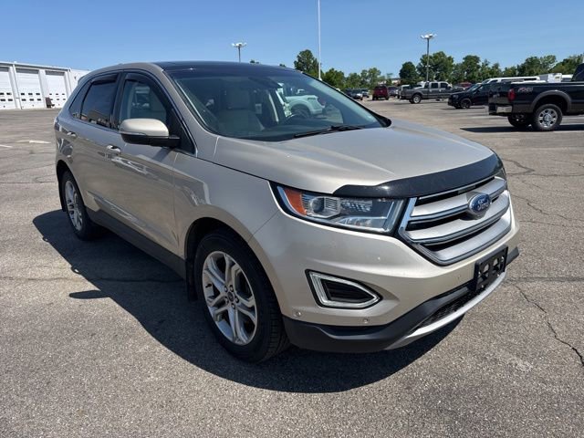 Used 2017 Ford Edge Titanium w/ Equipment Group 302A AWD/4WD image 4