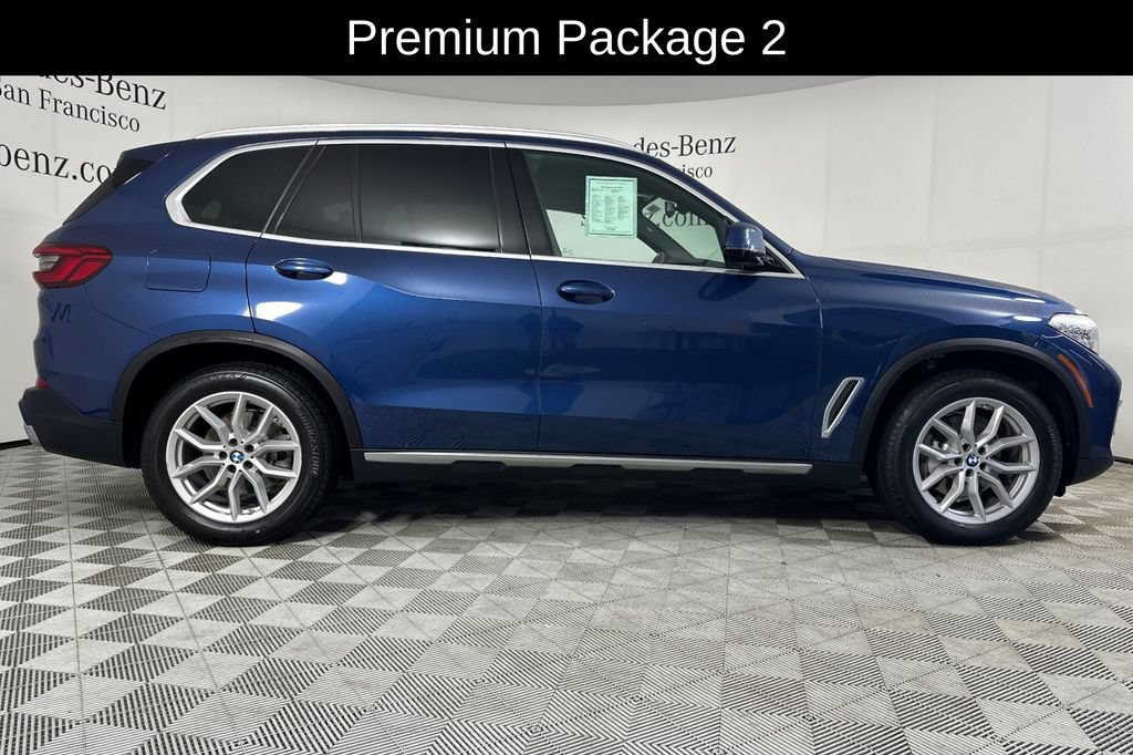 Used 2019 BMW X5 xDrive40i w/ Premium Package 2 AWD/4WD image 3