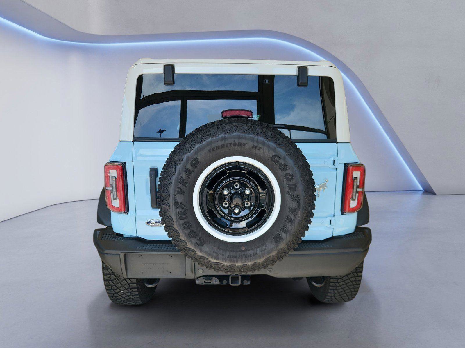 Certified 2023 Ford Bronco Heritage Edition AWD/4WD image 4