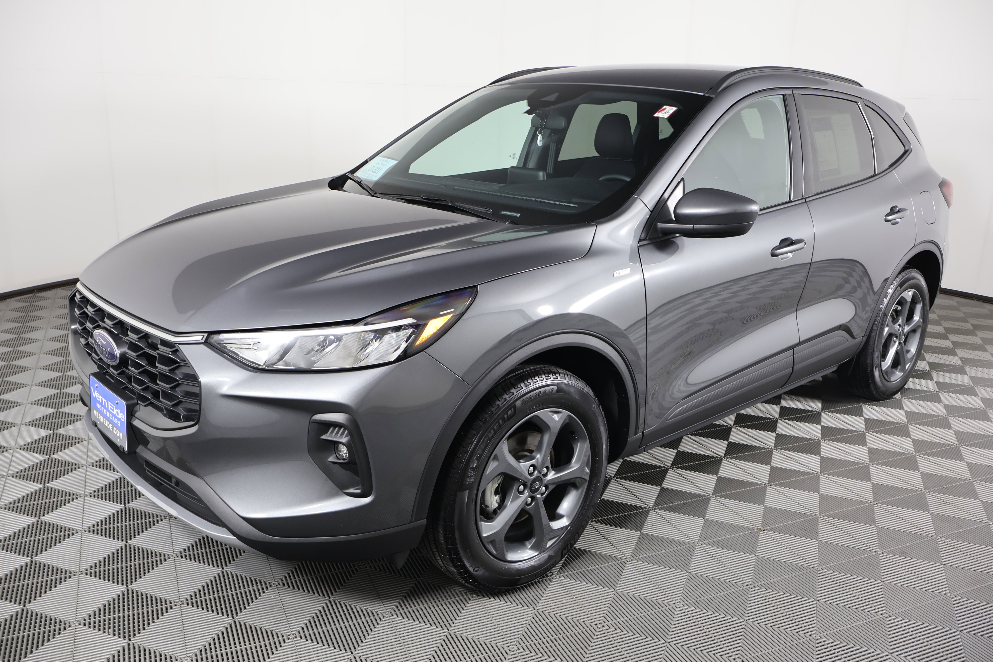 Used 2025 Ford Escape ST-Line Select image 10