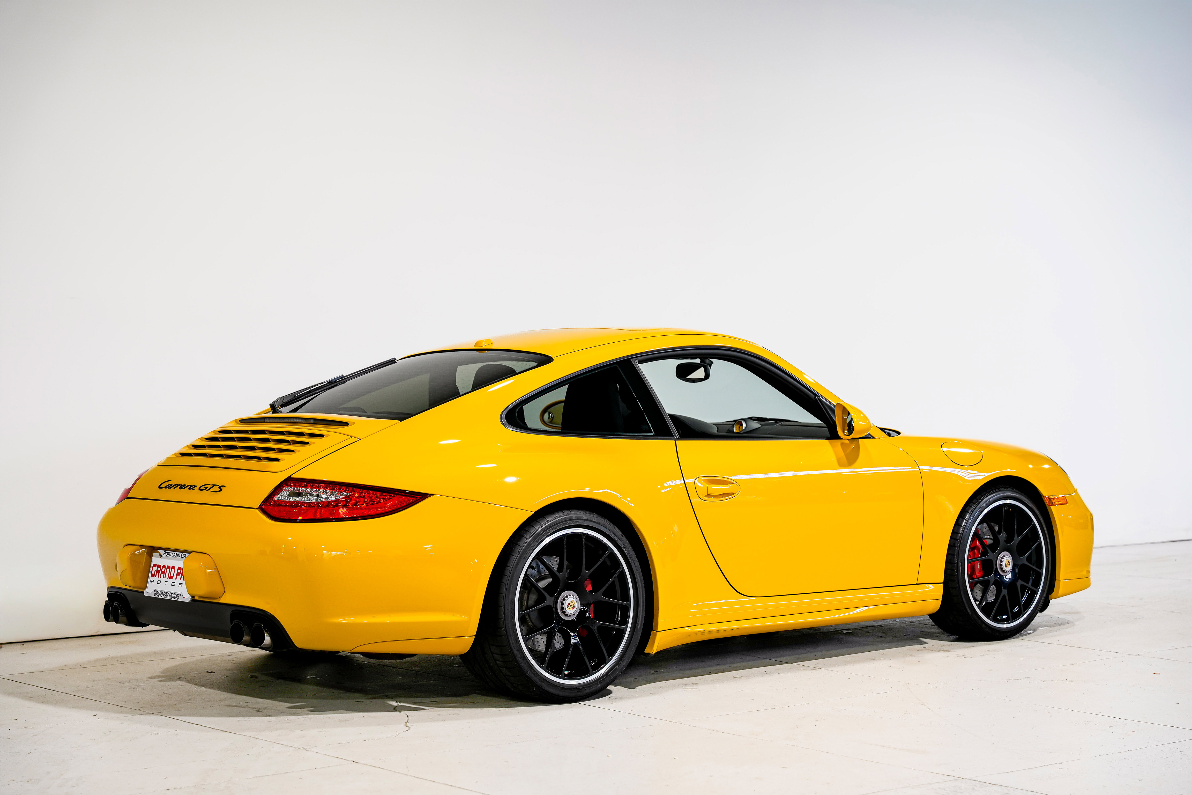 Used 2011 Porsche 911 Carrera GTS image 3