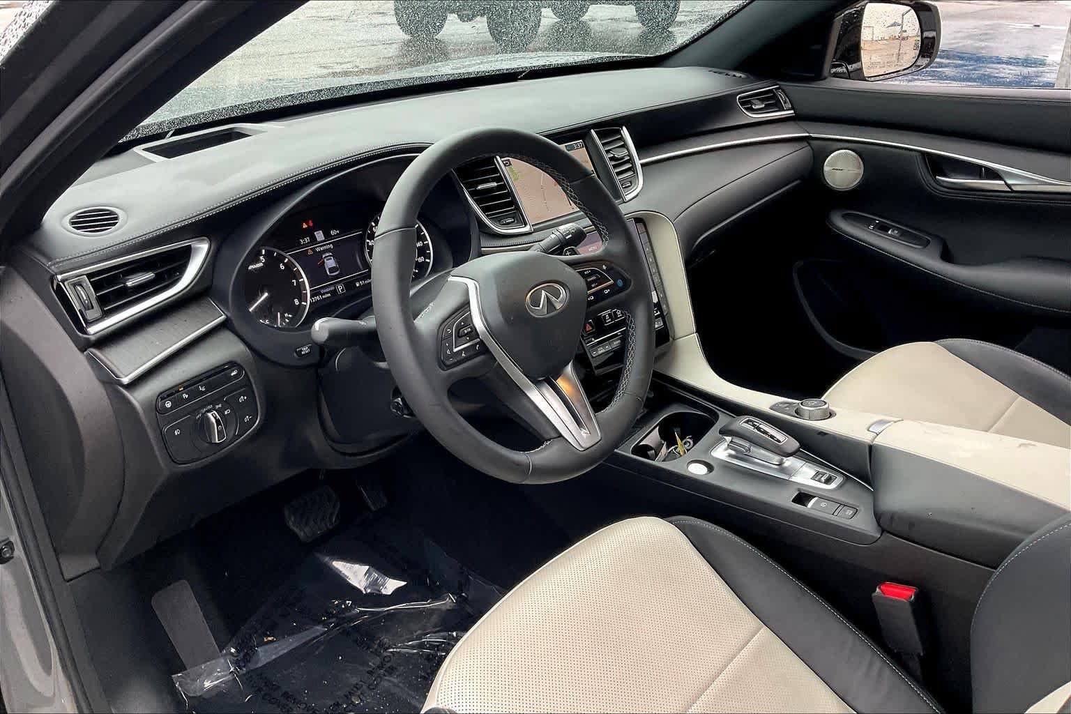 Used 2025 INFINITI QX55 Sensory w/ Lighting Package AWD/4WD image 17