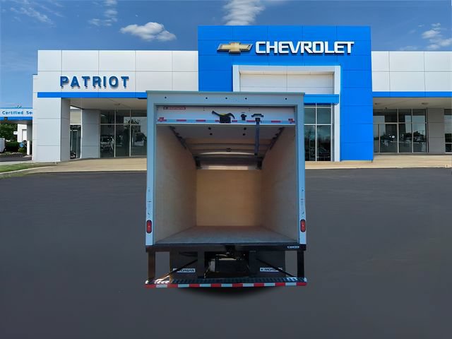Used 2024 Chevrolet Low Cab Forward 5500XG RWD image 24