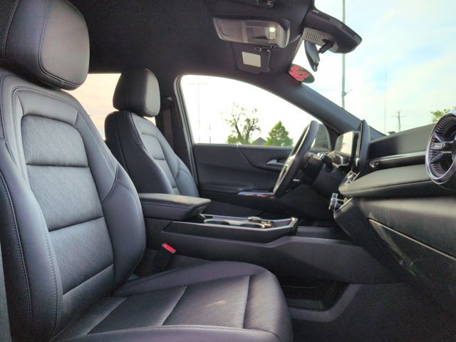 Used 2026 Chevrolet Equinox LT w/ Convenience Package II image 21