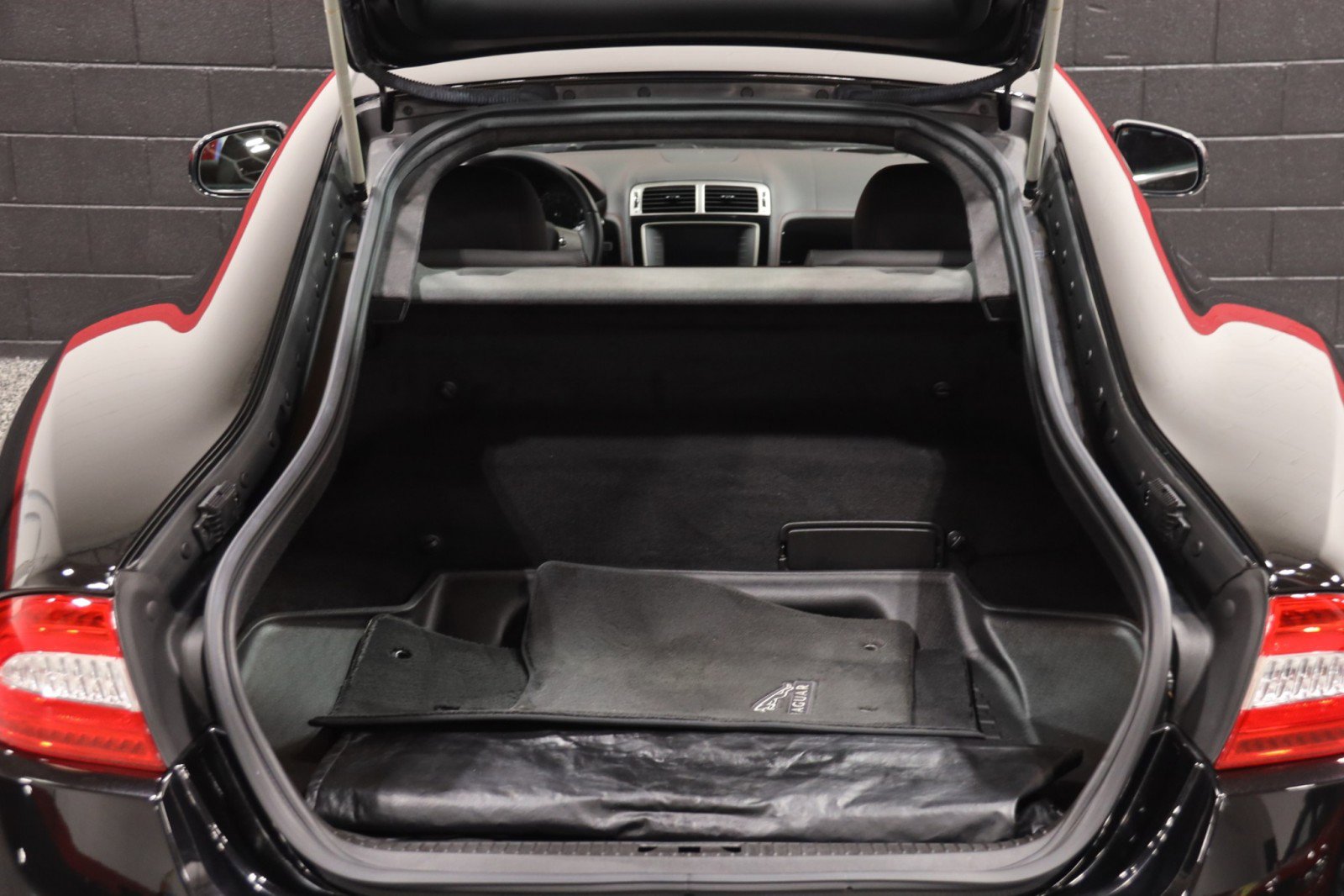 Used 2011 Jaguar XKR R image 34
