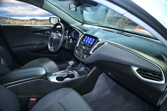 Used 2024 Chevrolet Malibu LT image 44