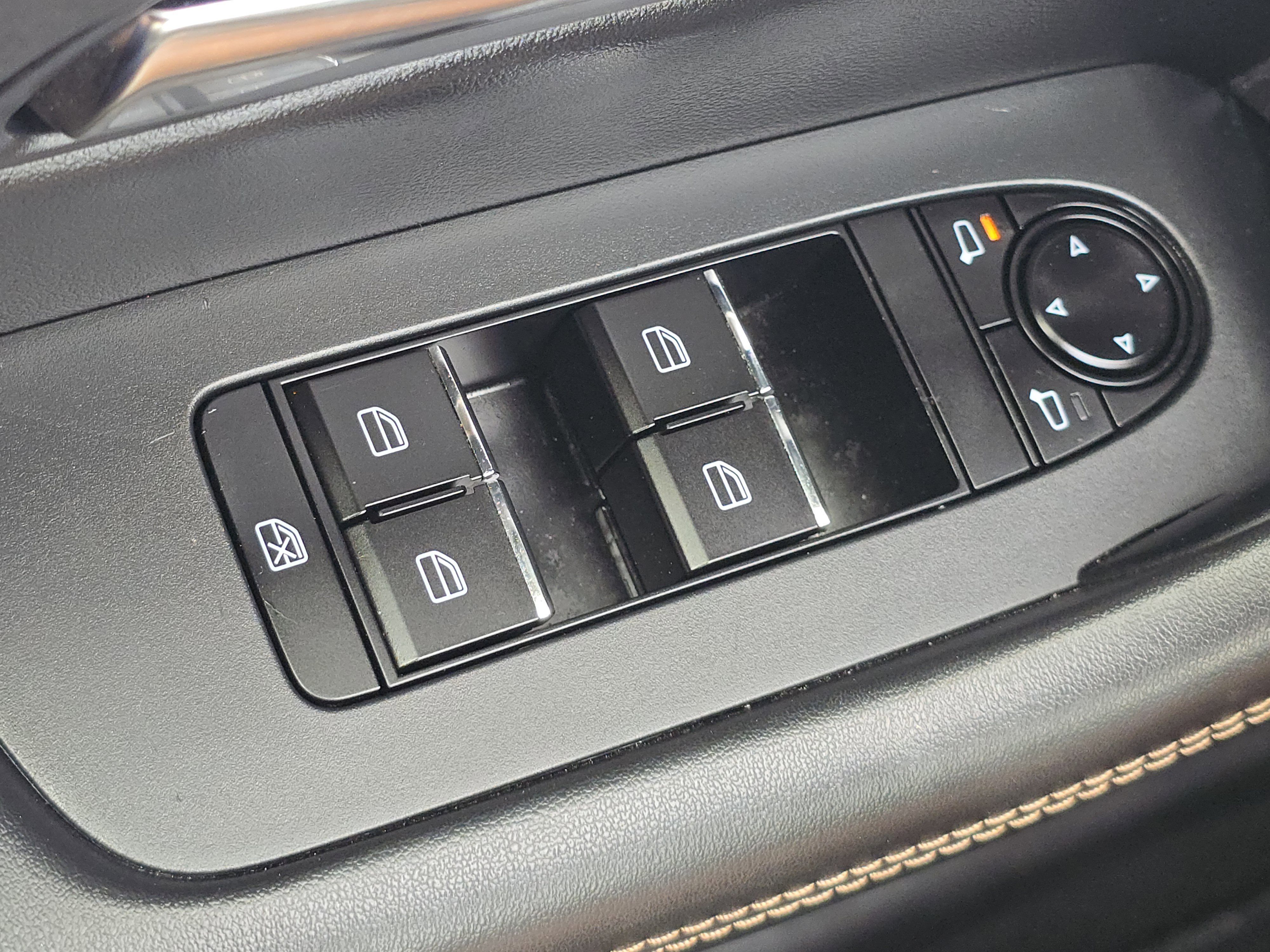 Used 2025 MAZDA CX-90 3.3 Turbo w/ Premium Sport Pkg image 12