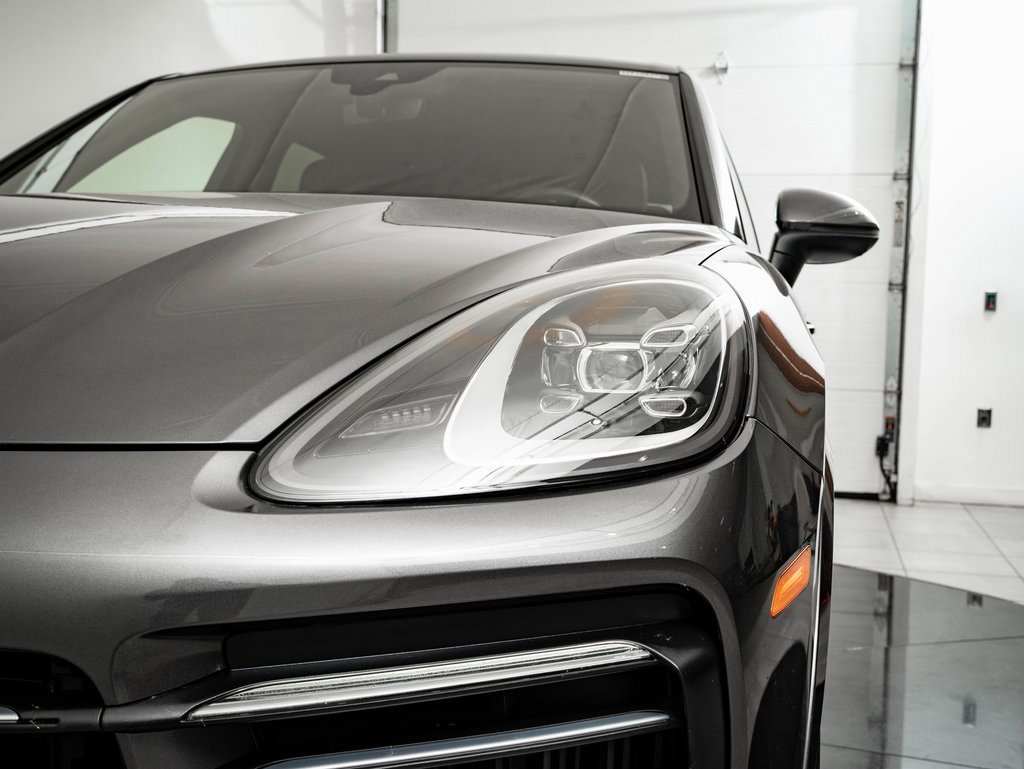 Certified 2022 Porsche Cayenne E-Hybrid w/ Premium Package image 15