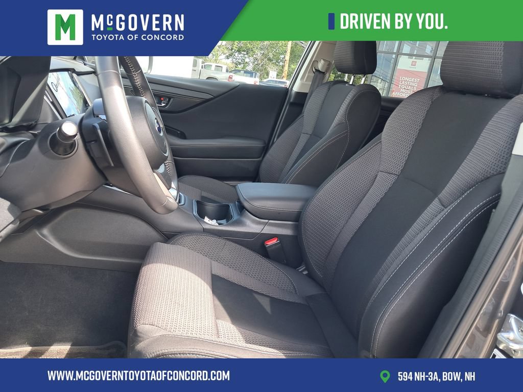 Used 2025 Subaru Outback Premium AWD/4WD image 16