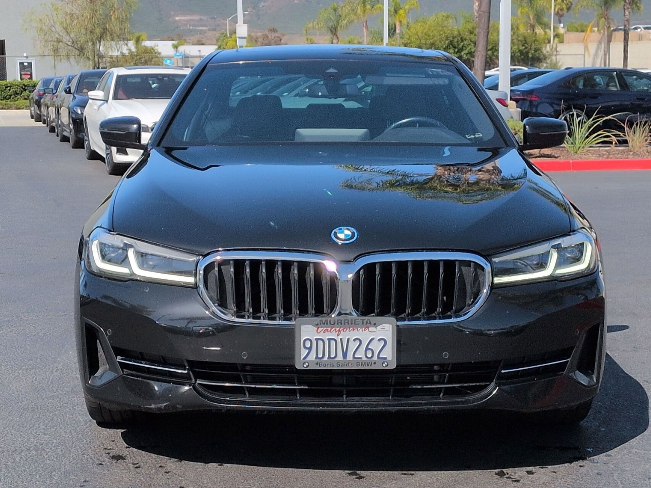 Used 2023 BMW 530e w/ Convenience Package RWD image 3