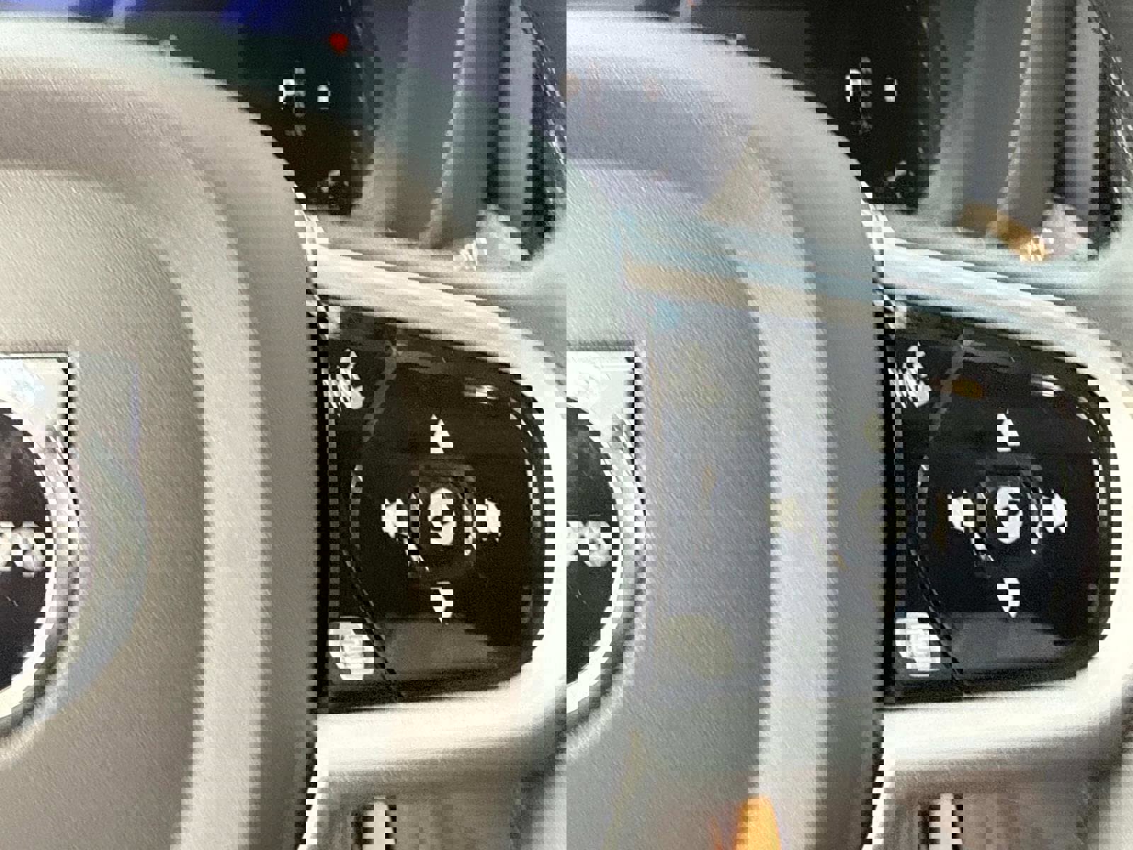 New 2026 Volvo XC60 B5 Plus w/ Climate Package image 26