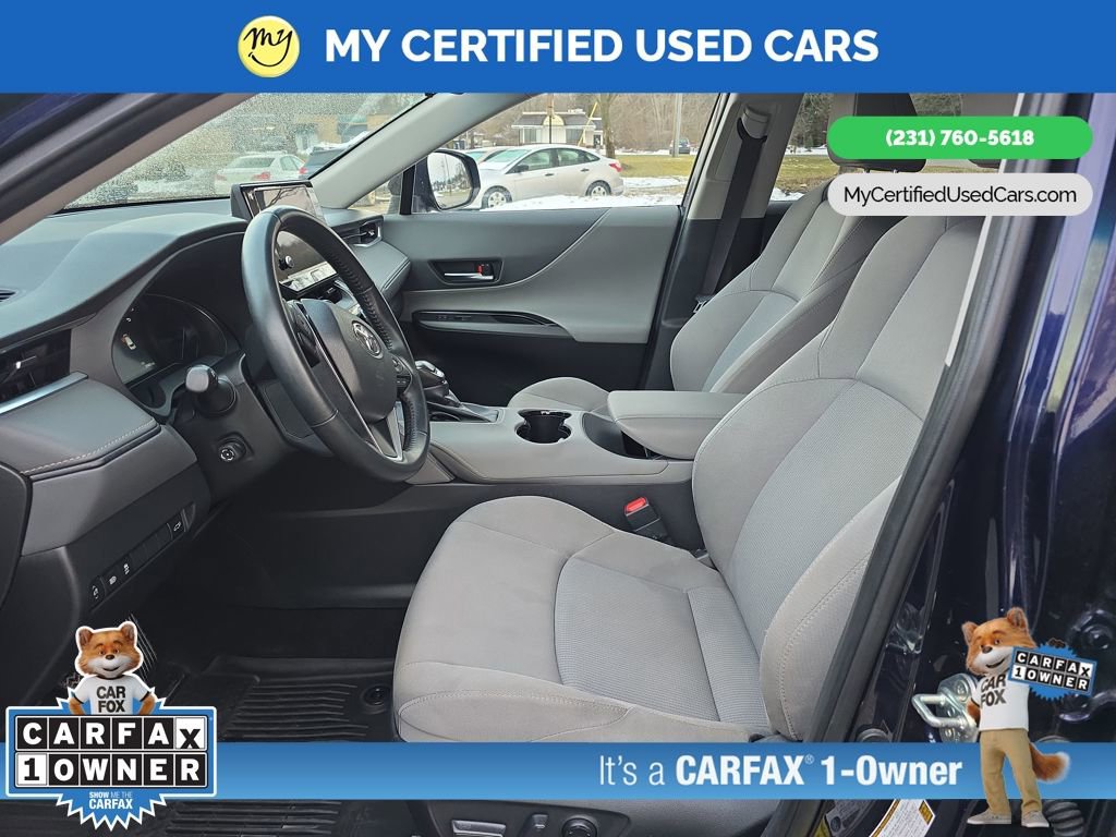 Used 2024 Toyota Venza LE image 10