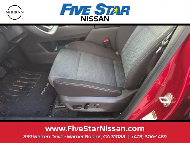Used 2021 Nissan Rogue SV FWD image 11