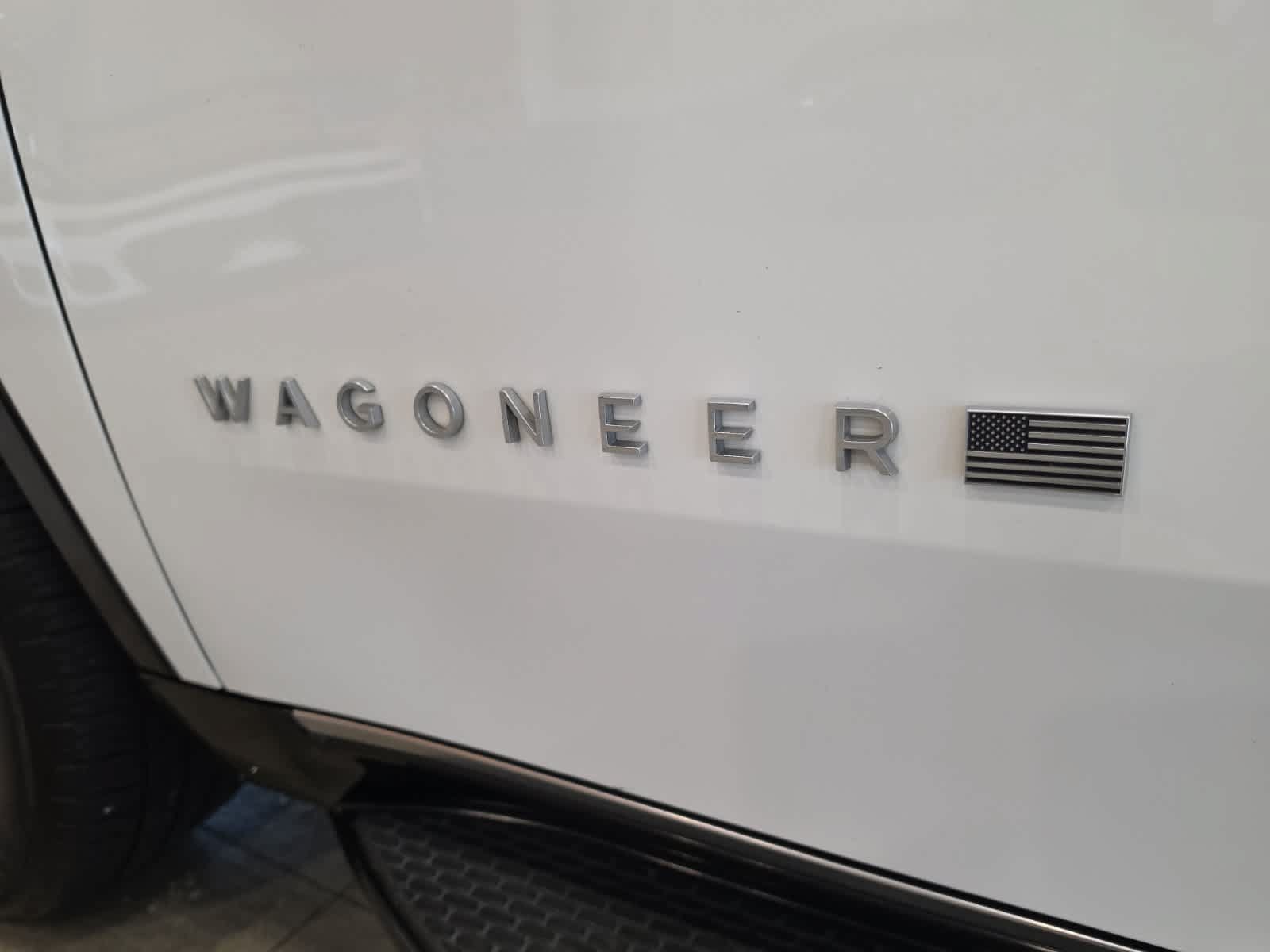 Used 2023 Jeep Wagoneer L Series II AWD/4WD image 15
