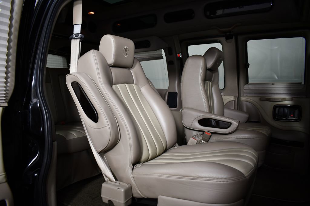 Used 2013 GMC Savana 1500 AWD image 49