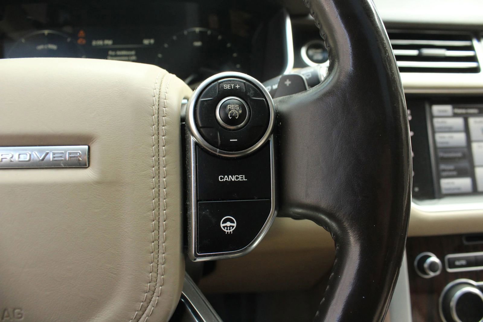 Used 2014 Land Rover Range Rover AWD/4WD image 30