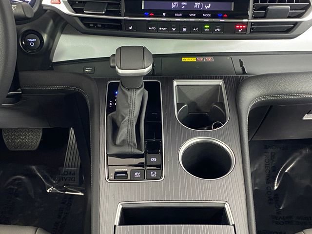 Used 2025 Toyota Sienna XLE AWD/4WD image 19