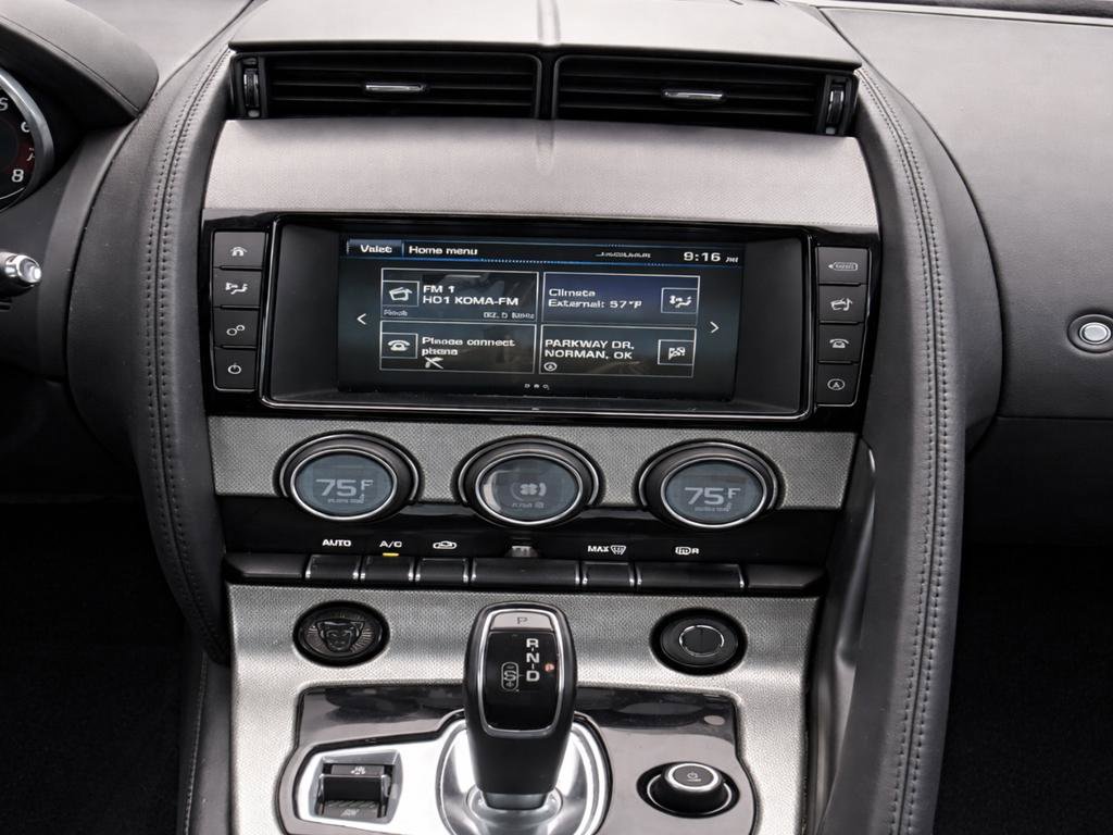 Used 2017 Jaguar F-TYPE Coupe RWD image 12