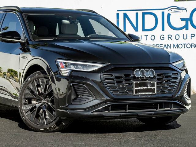 Used 2024 Audi Q8 e-tron Prestige w/ Prestige Package image 5