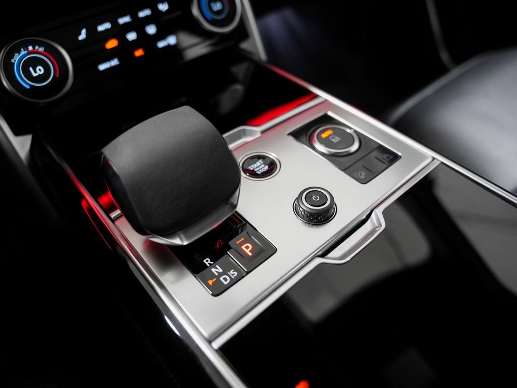 Used 2023 Land Rover Range Rover SE image 17