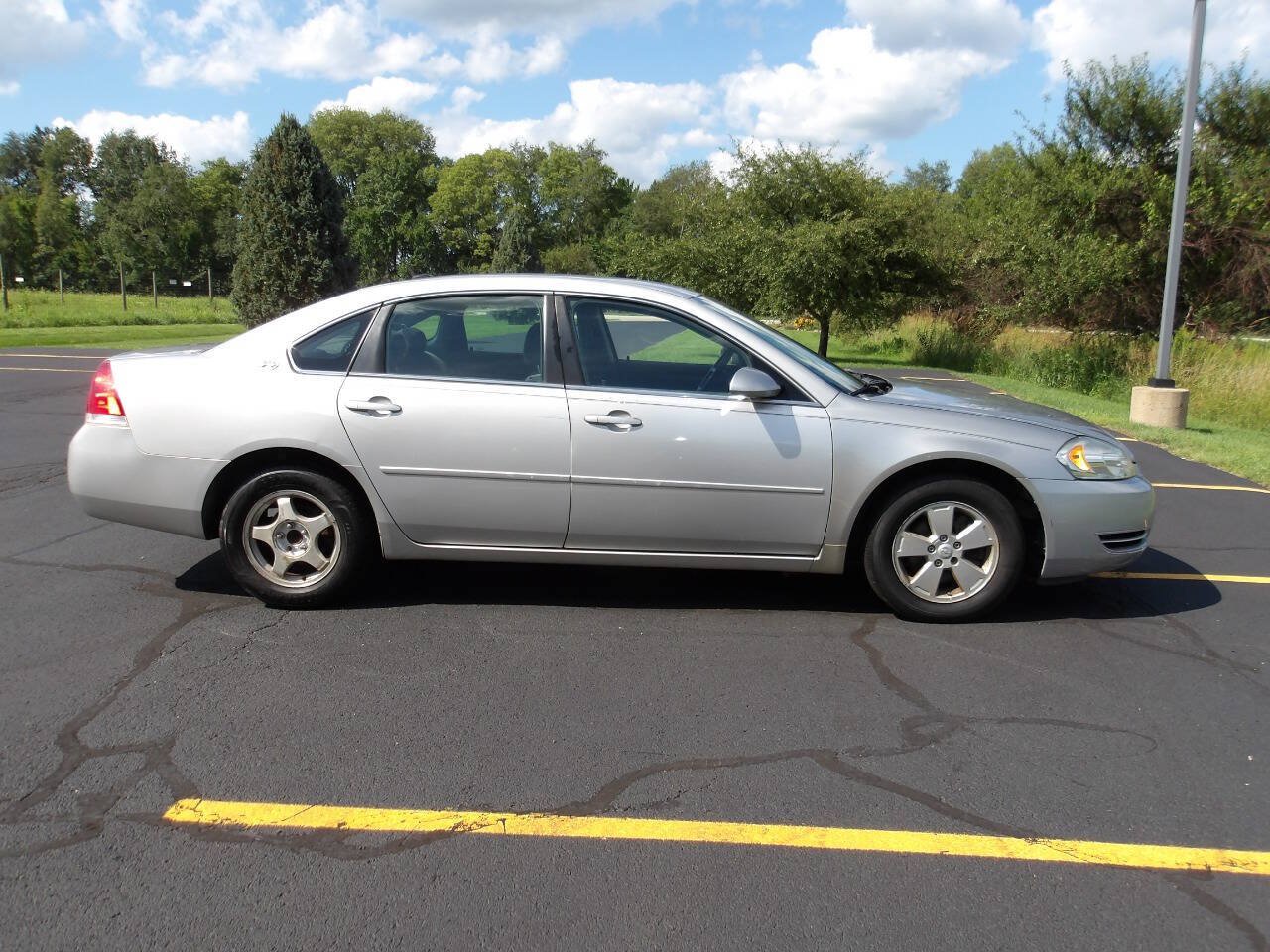 Used 2007 Chevrolet Impala LT w/ Preferred Equipment Group FWD image 2