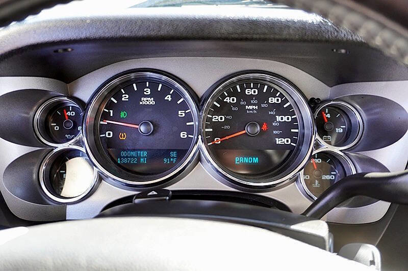 Used 2010 GMC Sierra 1500 SLE w/ Regional Value Package image 32