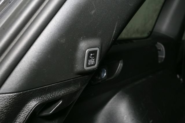 Used 2023 Jeep Grand Cherokee Altitude AWD/4WD image 12