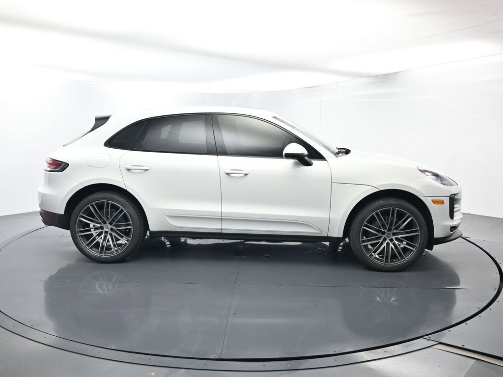 Certified 2021 Porsche Macan S AWD/4WD image 16