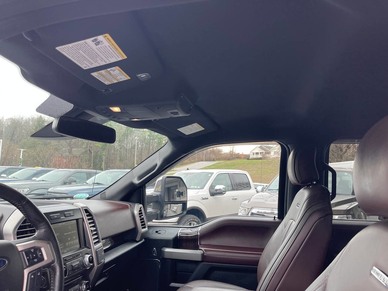 Used 2015 Ford F150 Platinum w/ Equipment Group 701A Luxury AWD/4WD image 26