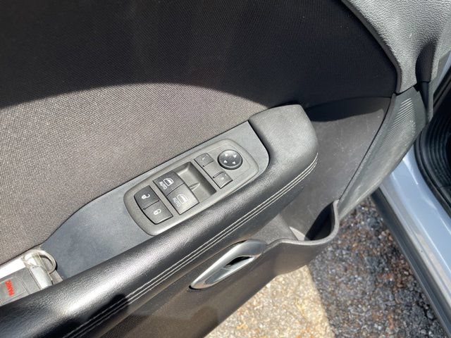 Used 2021 Dodge Challenger SXT w/ Driver Convenience Group RWD image 14