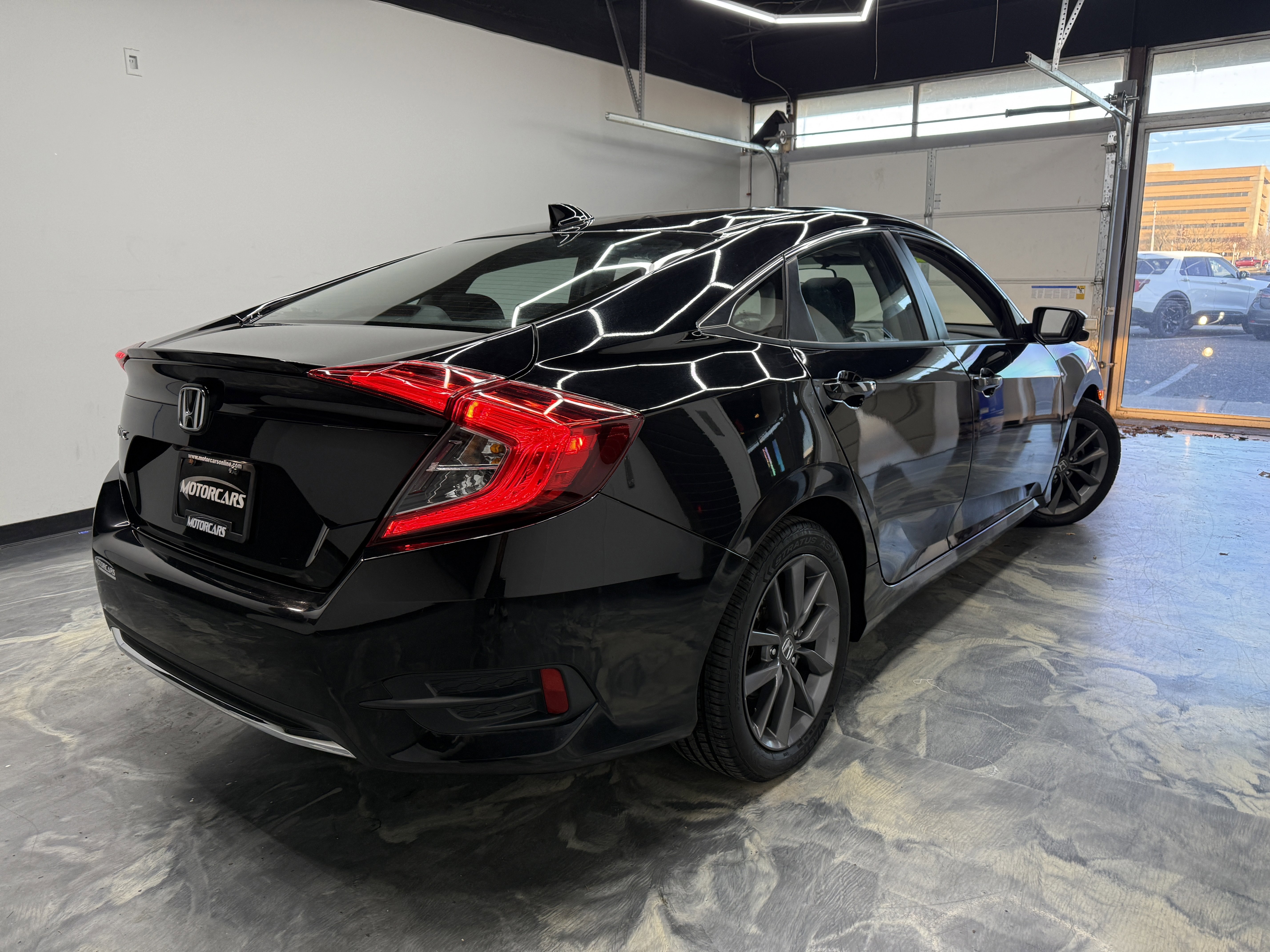 Used 2021 Honda Civic EX image 5