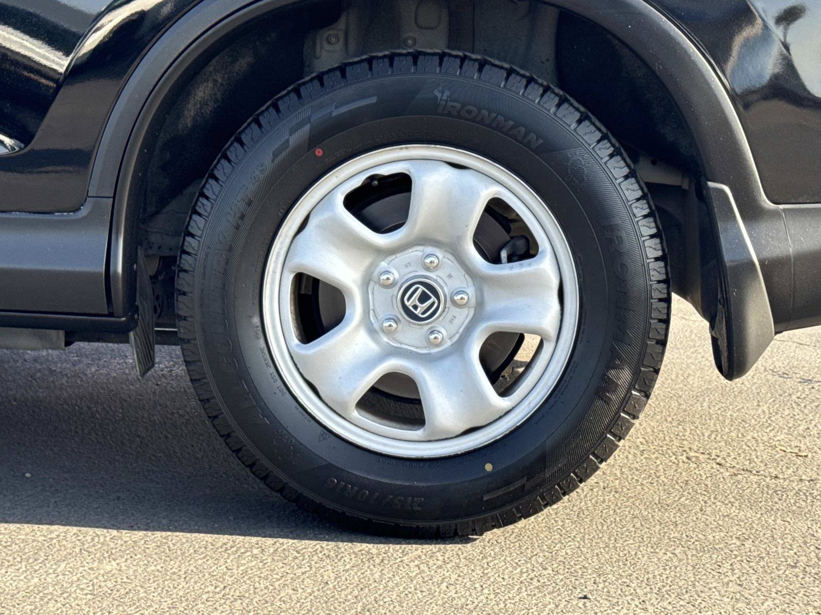 Used 2016 Honda CR-V LX image 32
