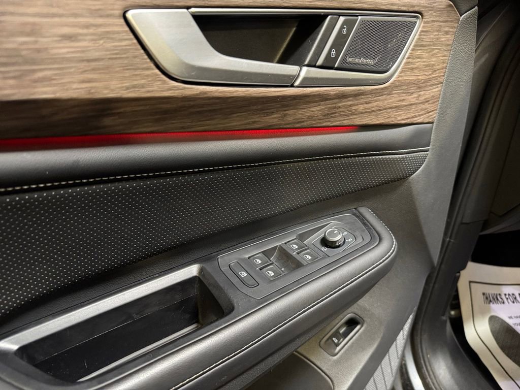 Used 2024 Volkswagen Atlas SEL Premium R-Line image 14