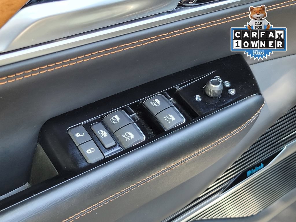 Used 2024 Jeep Grand Wagoneer L Series III AWD/4WD image 16