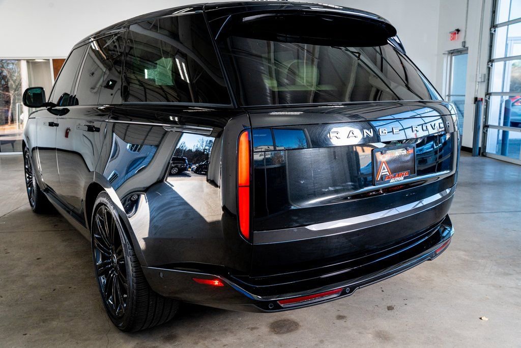 Used 2024 Land Rover Range Rover Autobiography image 24