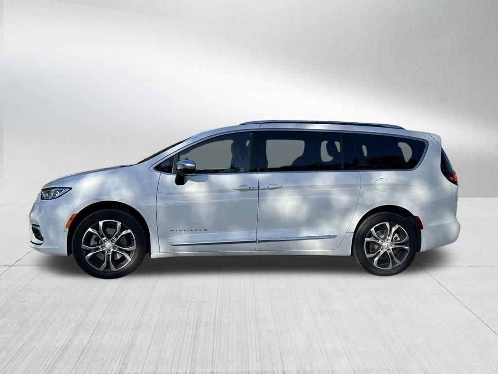 New 2026 Chrysler Pacifica Pinnacle image 8
