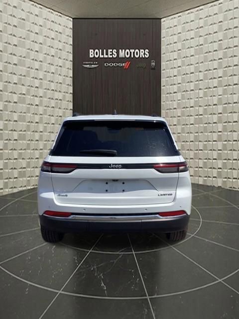 Certified 2023 Jeep Grand Cherokee Limited AWD/4WD image 5