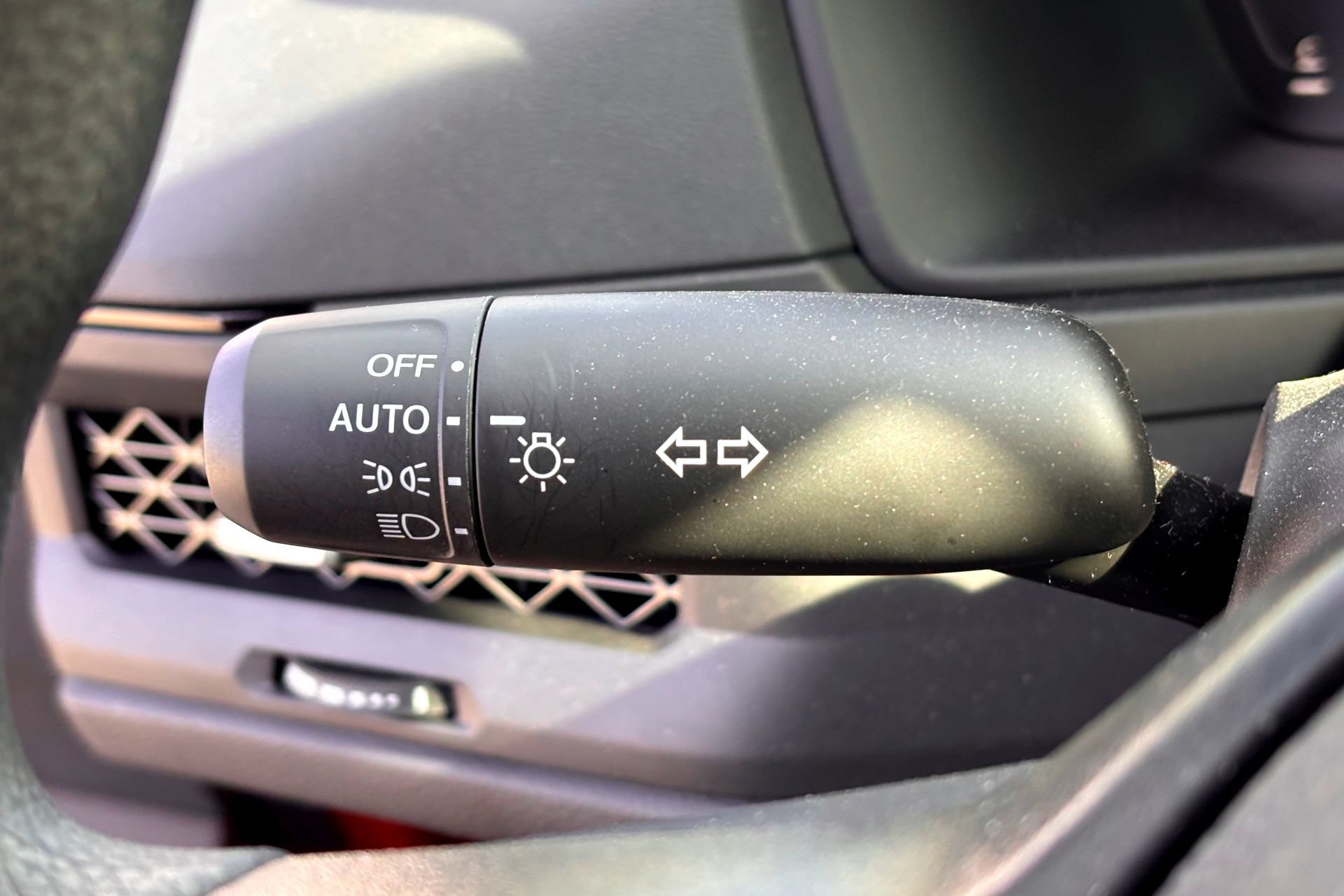Used 2025 Honda Accord SE image 18