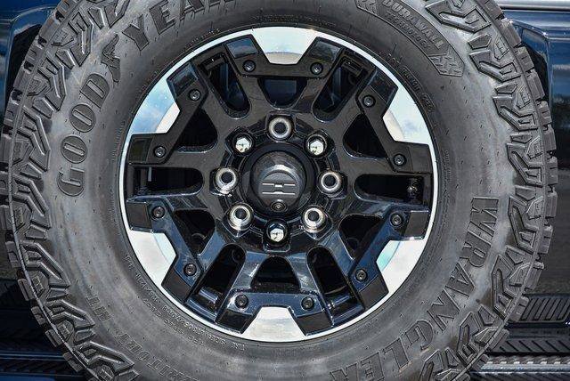 New 2025 GMC Hummer EV 2X w/ Extreme Off-Road Package image 13