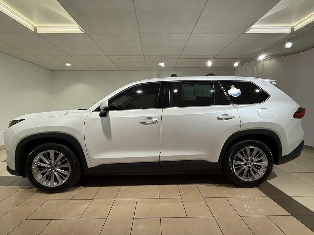 Certified 2024 Toyota Grand Highlander AWD image 2