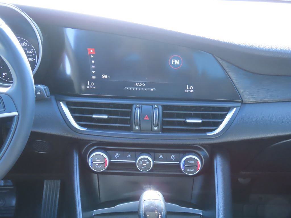 Used 2019 Alfa Romeo Giulia w/ Nero Edizione image 8