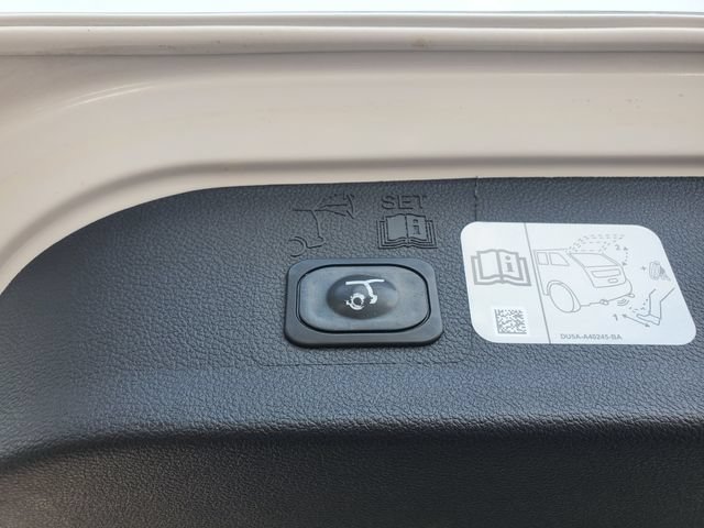 Used 2019 Ford Escape Titanium AWD/4WD image 13