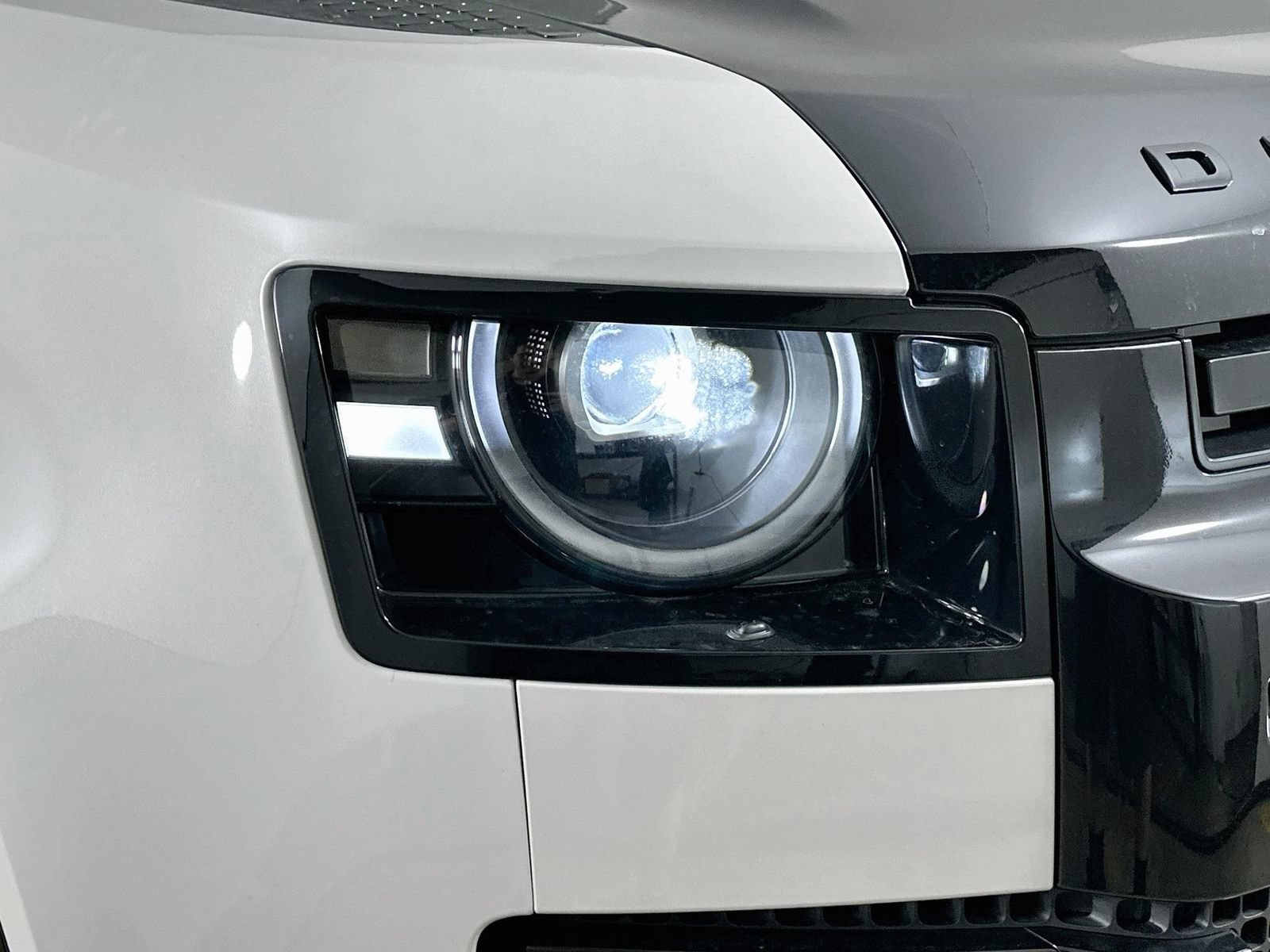New 2026 Land Rover Defender 110 X AWD/4WD image 10