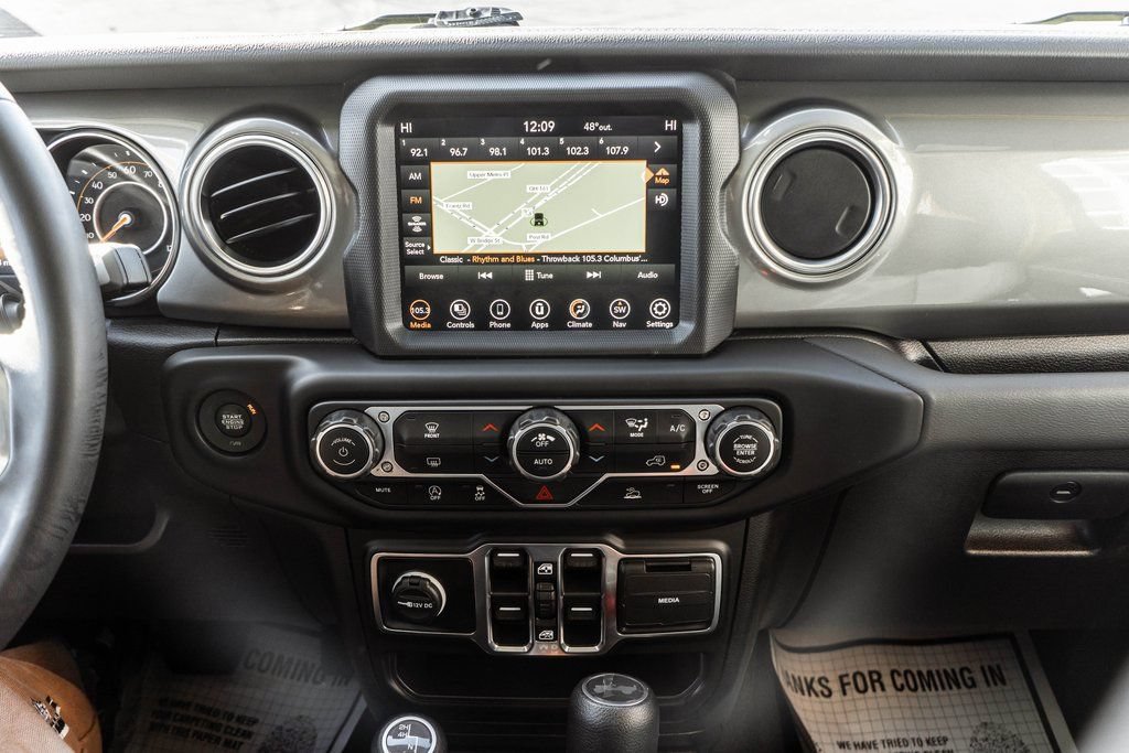 Used 2023 Jeep Wrangler Unlimited Sahara AWD/4WD image 18