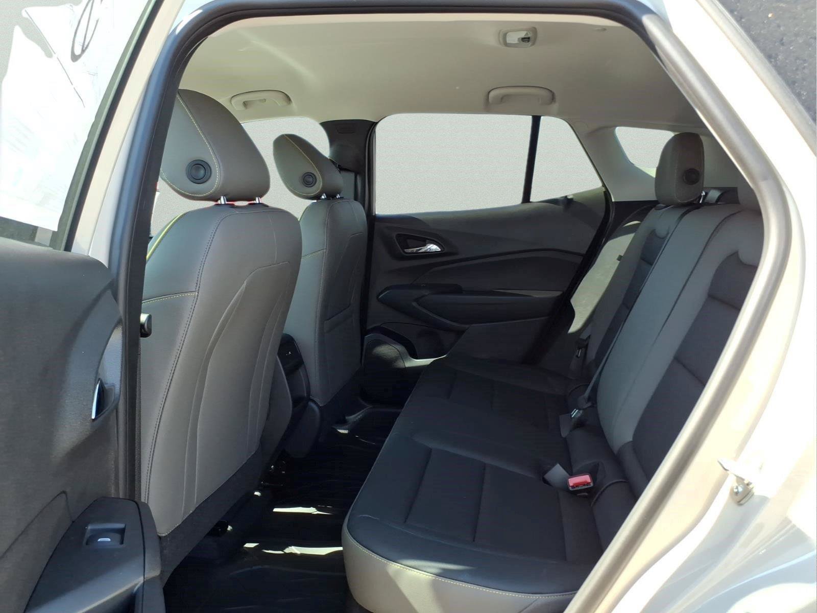New 2026 Chevrolet Trax ACTIV w/ Driver Confidence Package FWD image 9