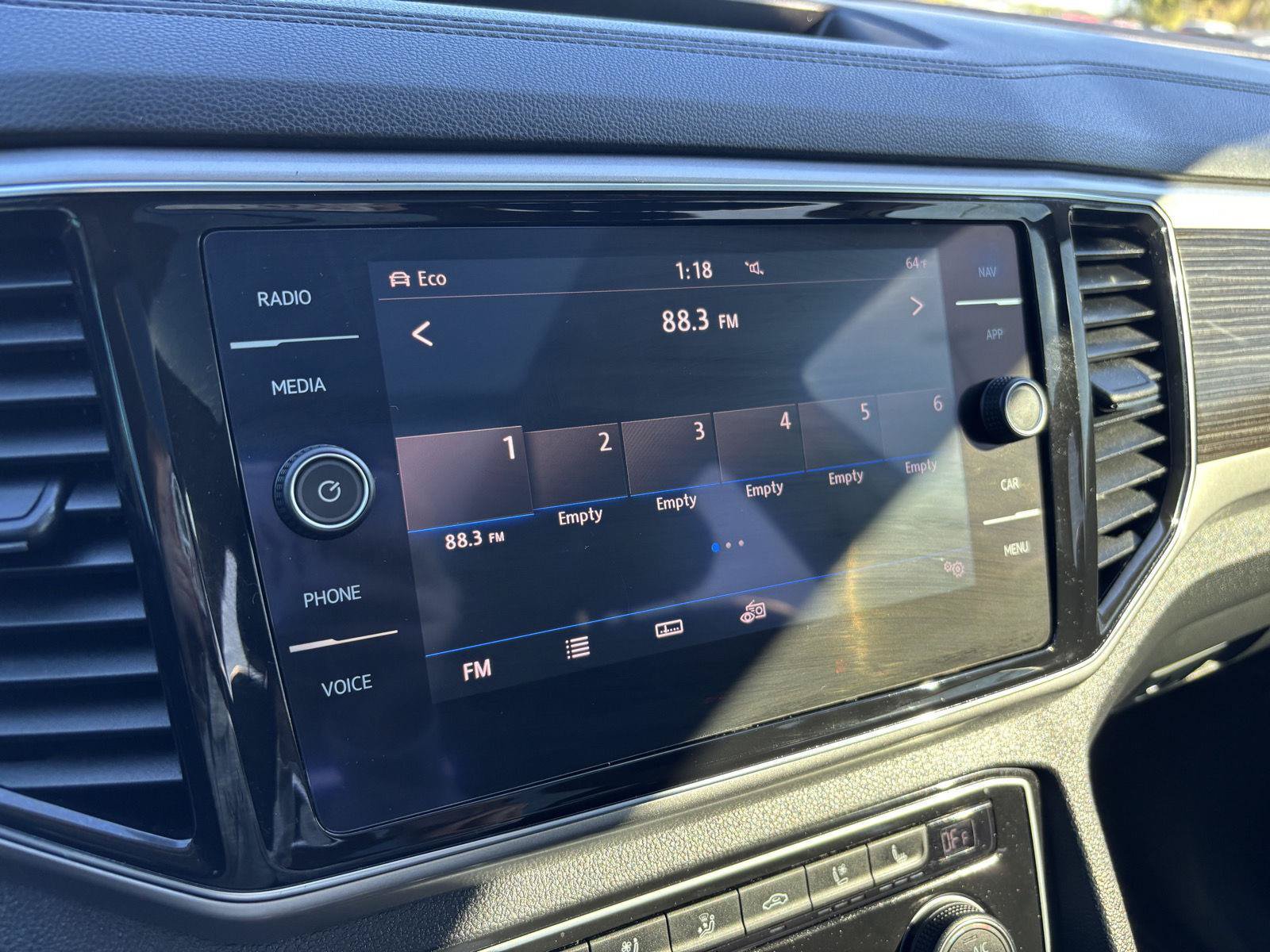Used 2019 Volkswagen Atlas SEL AWD/4WD image 23