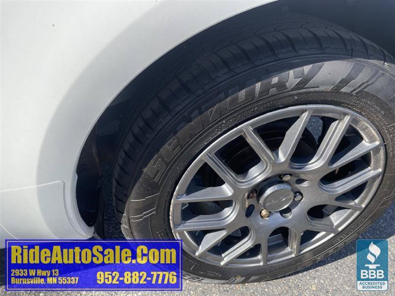 Used 2008 Toyota Yaris 2-Door Hatchback FWD image 26