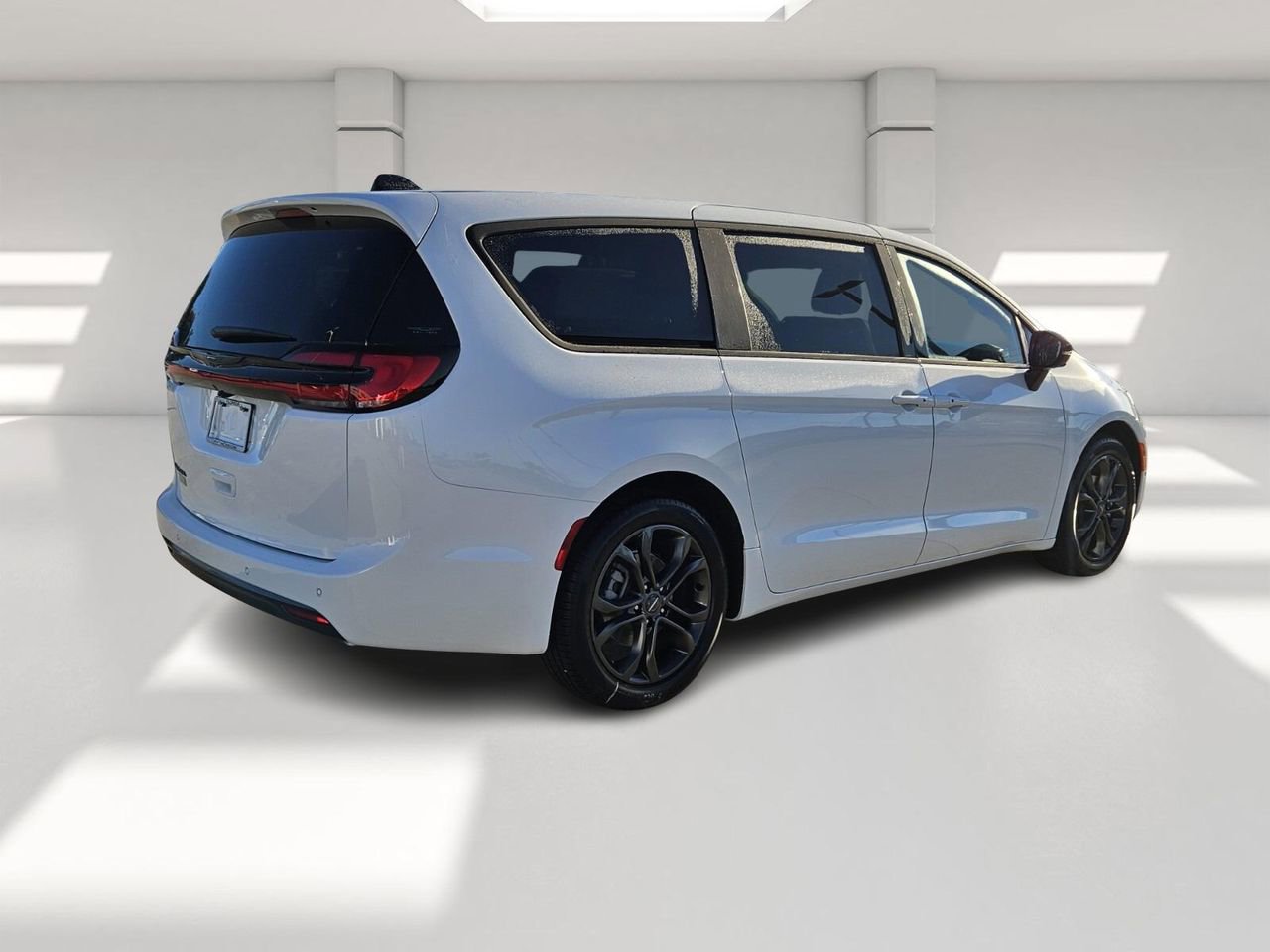 New 2026 Chrysler Pacifica Select image 5