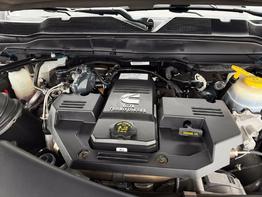 Used 2024 RAM 3500 Big Horn w/ Sport Appearance Package AWD/4WD image 27